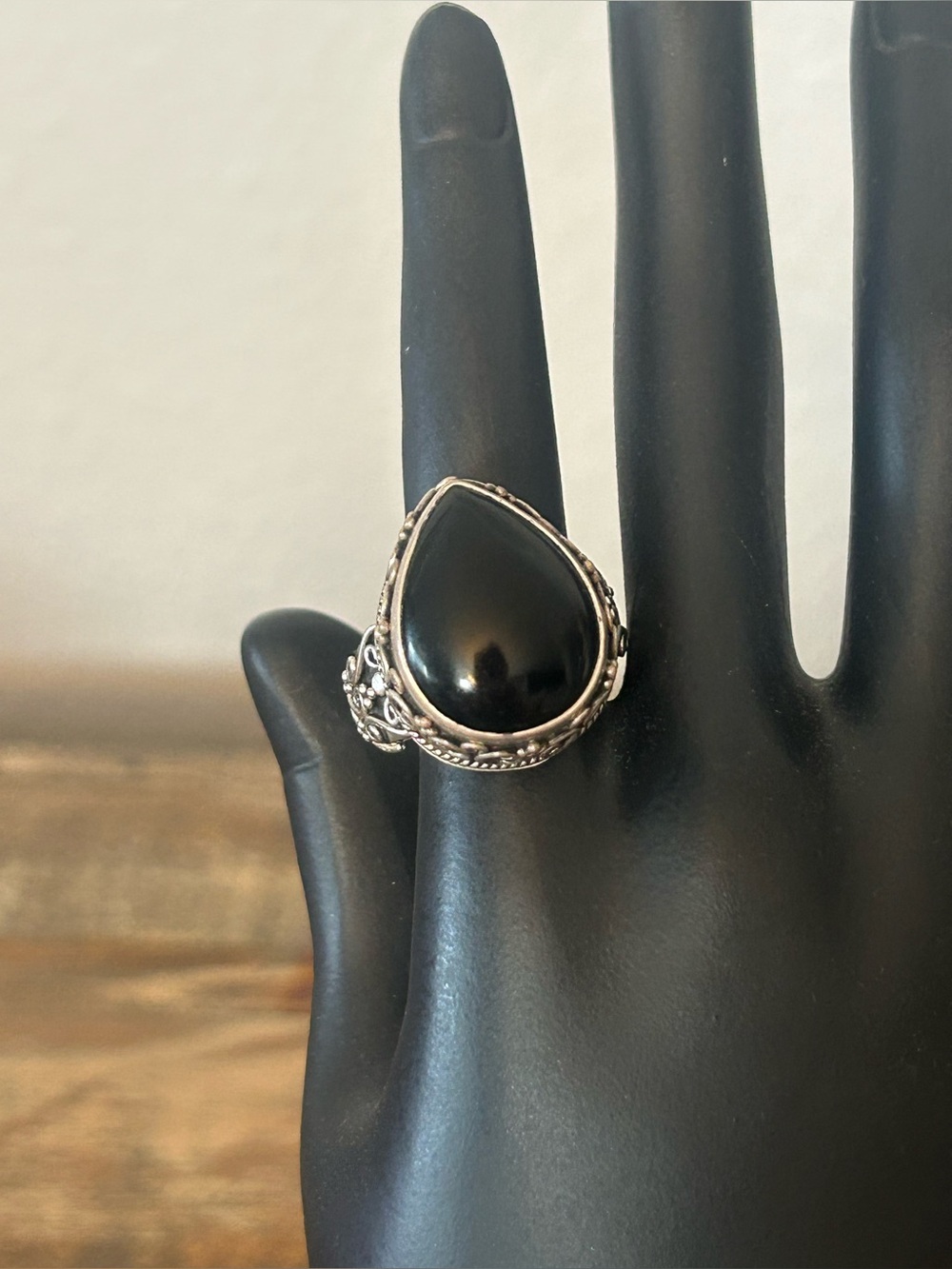 Vintage Suarti Black Onyx .925 Ring   Size 8